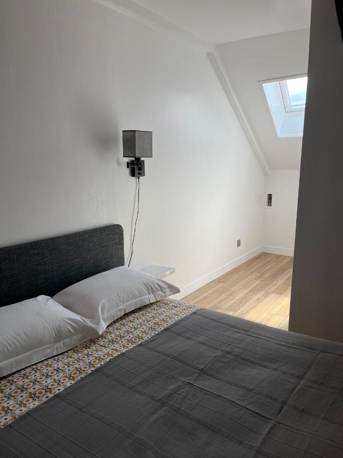 Appartement De La Fontaine A La Tour Du Pin Hyper Centre Parking Prive المظهر الخارجي الصورة